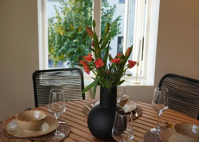 A Place To - Free Parking - 5 Apartamento